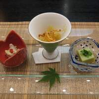 なだ万 ザ・プリンス箱根店 - 色も器も味もみな違うイントロです