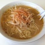 まりも - 味噌ラーメン
            食堂の味です。