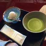 五十鈴茶屋 - 抹茶といちご大福のセット1,000円
