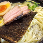 かみあり製麺 - 2016年2月　大量の麺と具材たち