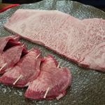 Sumibiyakiniku Doragon - ねぎタン、厚切サーロイン