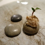 ルカンケ - 石にみたてたパンとリエット