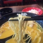 Manichi Ramen - 麺