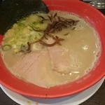 Marushou - 博多ラーメン　600円