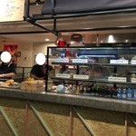 Phở Nom - 店内