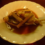 おばんざい 一色 - 鯛のカブト煮