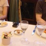 Za Mein Dainingu - 2010/8月：テーブル上は「牛フィレのステーキとフォアグラ」