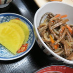 Ichiba Shokudou - 小鉢と漬物