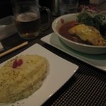 KATZ - 鳥モモ肉1本入り・野菜スープカレー・・1200円。