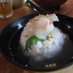 梅花亭 - ラーメンのあとに声をかければ天然鯛出汁茶漬けが提供される