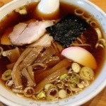 東京飯店 - 麺がかなりほそーいしょうゆラーメン