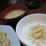 おでん 七福食堂 - 大根サラダと豆腐の味噌汁付き(2016年2月）