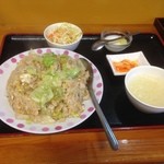 栄昇閣 - レタスチャーハン定食