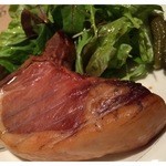 ケルンよしもと  - 自家製骨付き豚のスモークハム