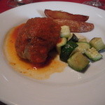 Chez Maxime - メイン（肉巻きハンバーグ）