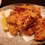 くいもの屋 北彩亭 - とりから550円（デカくて半分お持ち帰り）