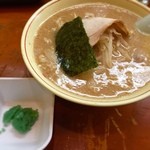 ホープ軒本舗 - 食べ納めかも…
      今日は息子のリクエストに応えて唐華を二つ持ち帰り^^
      高菜炒めたり、かなり重宝してます^^