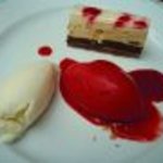 ル・プティ・ブドン - ｼｬﾝﾊﾟﾝとﾁｪﾘｰのﾑｰｽﾁｮｺﾚｰﾄのﾀﾙﾄ・ｶﾙｳﾞｧﾄﾞｽとﾊﾟﾌﾟﾘｶのｿﾙﾍﾞ　すぷ