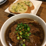 もつ焼き ねぎぼうず - H28.02.03 すじ煮込(ガーリックトースト付)