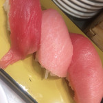 立喰 さくら寿司 - ランチ3番に付くマグロ3貫