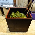 横浜家系 侍 - 「横浜家系　侍」ライスを注文しますとキュちゃんが出てきます！(入れ放題ではありません)