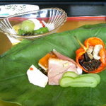 Minokichi - 先付（伏見唐辛子、山科茄子、マスカットの胡麻かけ）、前菜（フォアグラ煮こごり、鱧、鴨他）
