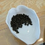 麓山茶房TeaGarden - 杜仲烏龍茶。