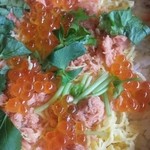 いろり料理 九段 波兎 - 鮭いくらせいろ蒸しごはん　どうわっっぷ