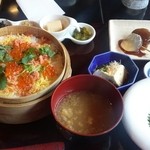 いろり料理 九段 波兎 - 兎セット　鮭いくらせいろ蒸しごはん