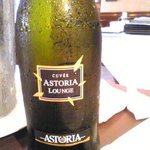 ダルクオーレ - スプマンテ：3000円　この店のリストの中で一番高いワイン。