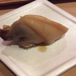 鮨 志の助 - 万寿貝、シコッとしてキュッとした食感が独特で美味しいです。
