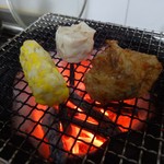 あさひな - 七輪で炙ってる途中