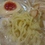 かしや - 麺アップ(和風とんこつ) 