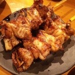 炭火串焼 初代バッジョ - かわ(塩)