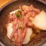 炭火串焼 初代バッジョ - 北海道じゃがバター塩辛乗ってます