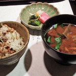 庭園の宿 石亭 - 穴子釜炊きご飯＆赤出し＆香の物（夕食）