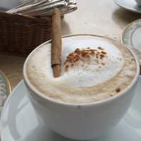 レストラン ラ・マーレ - カプチーノは650円と少々高め、だけど大きかったです。