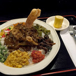 ヌワラ カデ - マトンカレー1800円也。