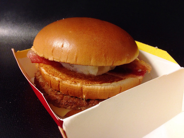 ２ ２２名前募集バーガーの名前が北のいいとこ牛っとバーガーに決定 By 背番号１０ マクドナルド 京成船橋店 京成船橋 ハンバーガー 食べログ