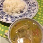 ミチス - 鶏肉とたっぷり野菜のグリーンカレー