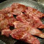 炭火焼肉 友丸 - サガリ1080円＋税