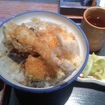 駄菓子屋 - 天丼　590円