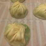 鼎泰豊 - エビとへちまの小籠包