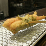 串揚げ 串の実 - ズワイガニしそ巻串