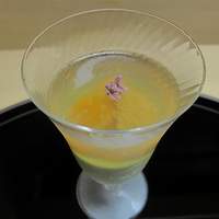 割烹 喜作 - 蚕豆のすり流し海胆のせ