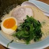 横浜らーめん 實家 - ラーメン　700円