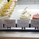 パティスリー プラン - 2016年１月１階ショーケース