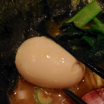 ラーメン 末廣家 - 特大サイズの味玉