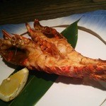 別注の伊勢海老の鬼殻焼き3,240円と、伊豆の旅館では良心的です。