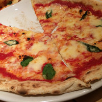 Osteria UVA RARA 横浜 - 